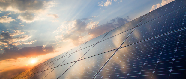 Nå kan solcellepaneler bli mye rimeligere